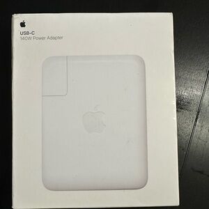 Apple 140W USB-C Power Adapter in White